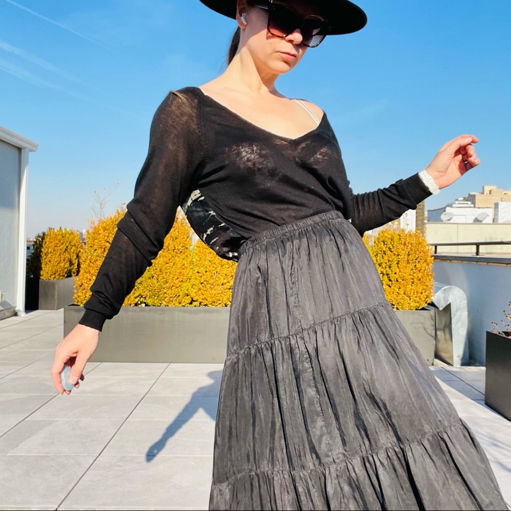 DIALOGUE 100% Silk Layered Tiered Elastic Waistband Maxi Black Full Circle Skirt - Picture 11 of 17